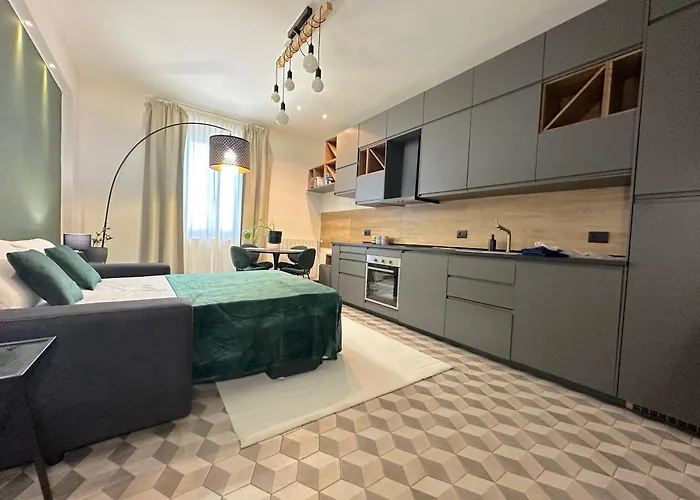 De' Carracci Prestige * Bologna