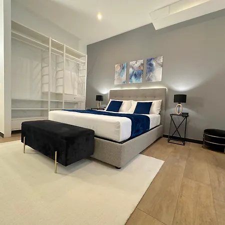 Apartment De' Carracci Prestige *